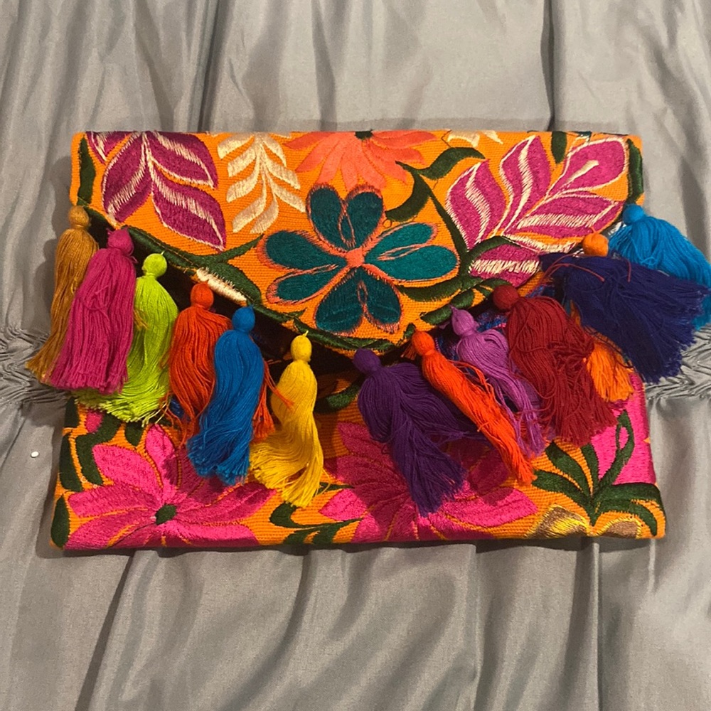 Floral & Tassel Clutch